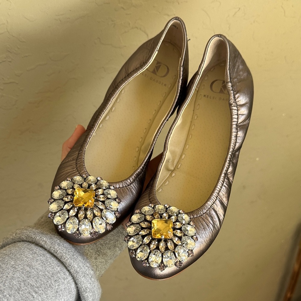 Kelsie Dagger Honoia broach toe leather ballerina‎ flat size 7.5 women’s